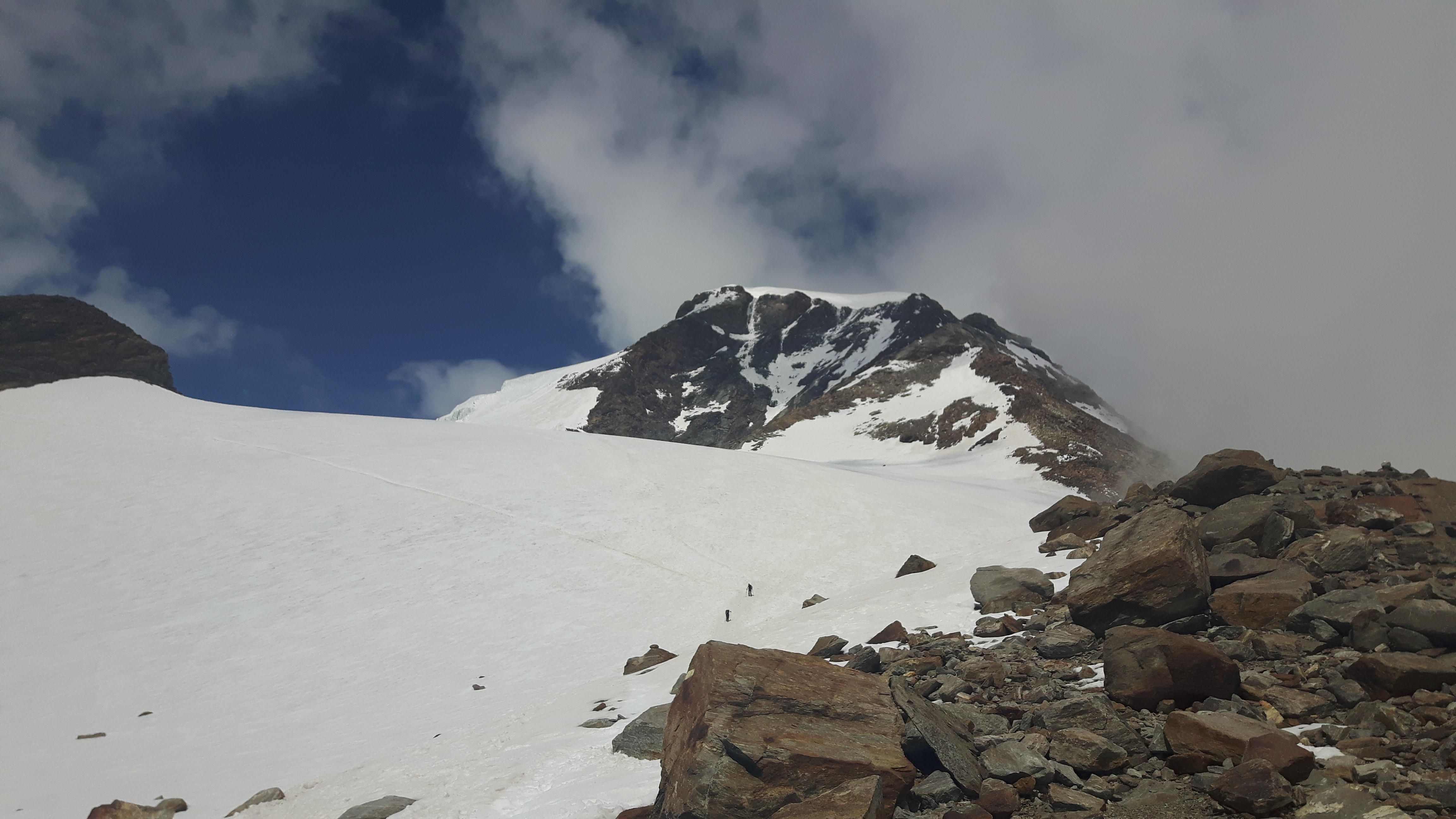 2. Piramide Vincent vanaf de hut