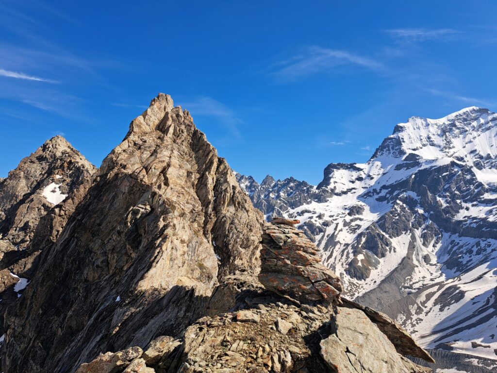 Mont Velán and Dirruhorn